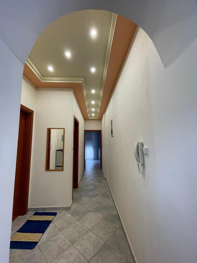 Seaside Apartment With Private Garden Néa Ankhíalos Exteriér fotografie