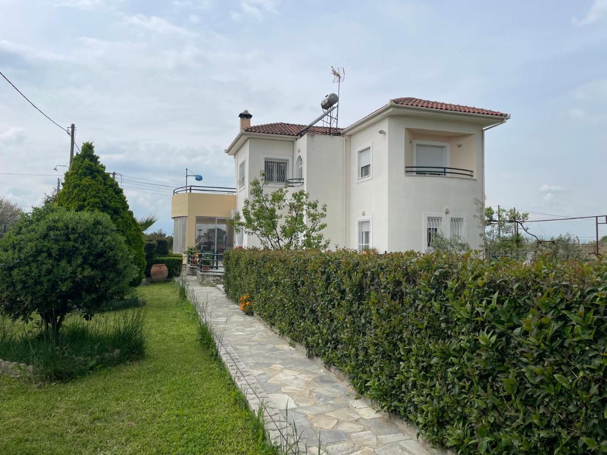 Seaside Apartment With Private Garden Néa Ankhíalos Exteriér fotografie